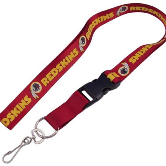 NFL Washington Redskins Retired 2017 Style Lantern Keychain NWT (Unisex) - Picture 3 of 9